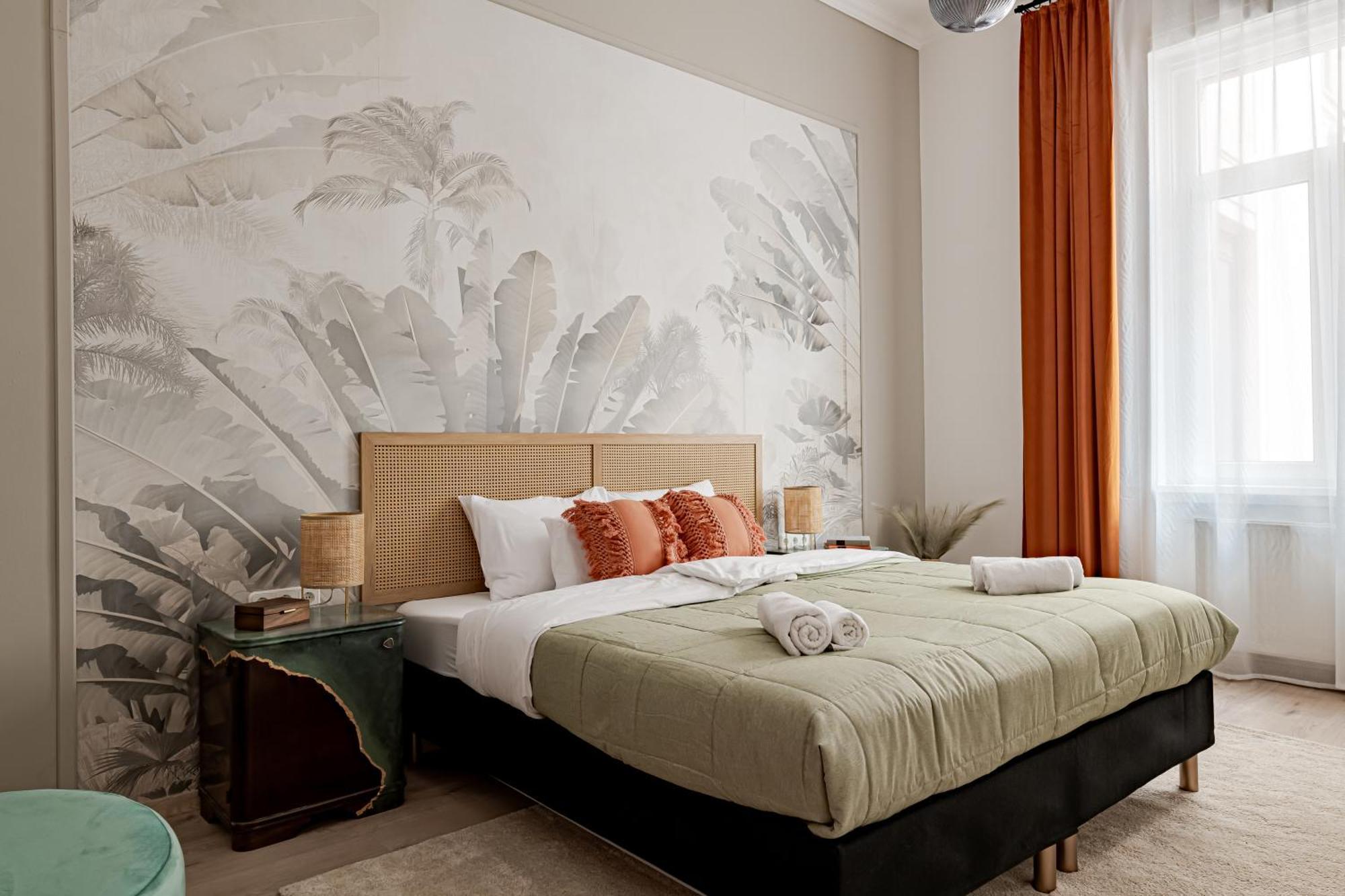 Jungle Aesthetics Downtown Apartman Aircon And Garage Parking Budapeste Exterior foto