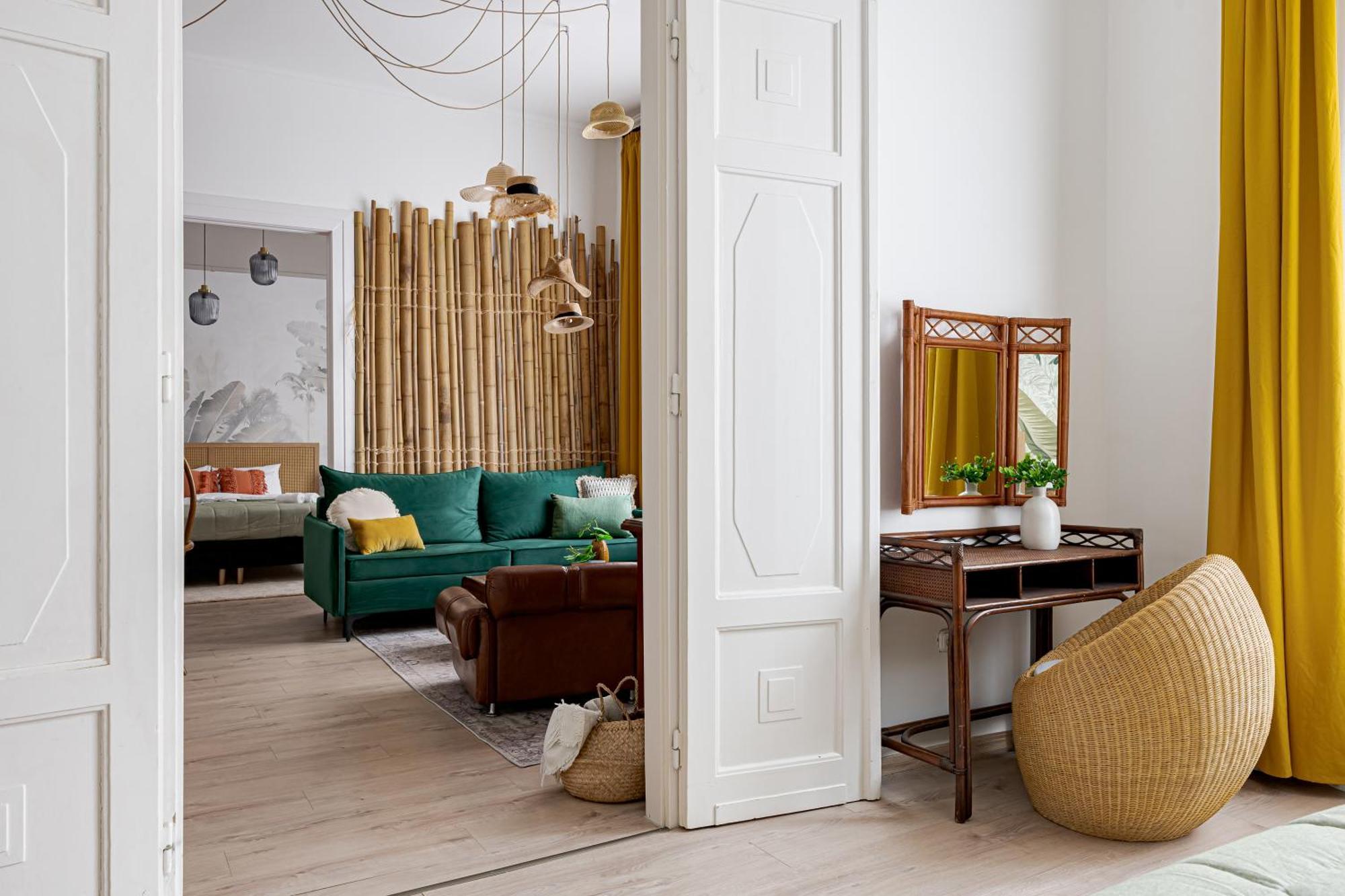 Jungle Aesthetics Downtown Apartman Aircon And Garage Parking Budapeste Exterior foto