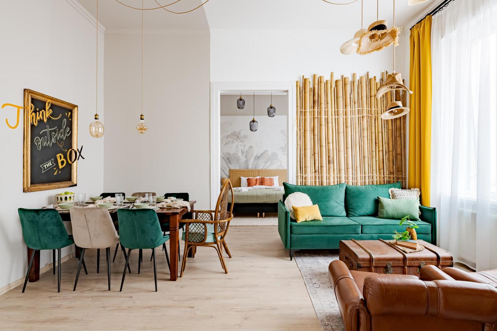 Jungle Aesthetics Downtown Apartman Aircon And Garage Parking Budapeste Exterior foto