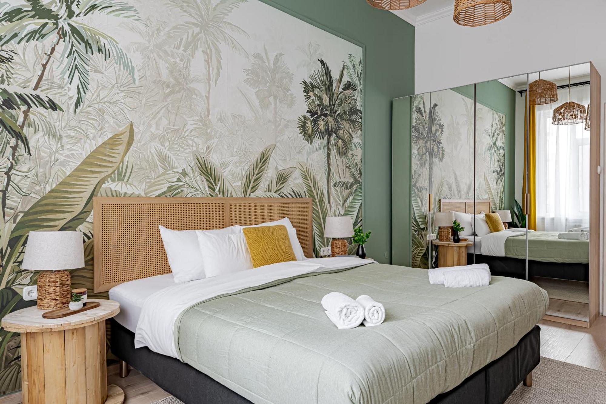 Jungle Aesthetics Downtown Apartman Aircon And Garage Parking Budapeste Exterior foto