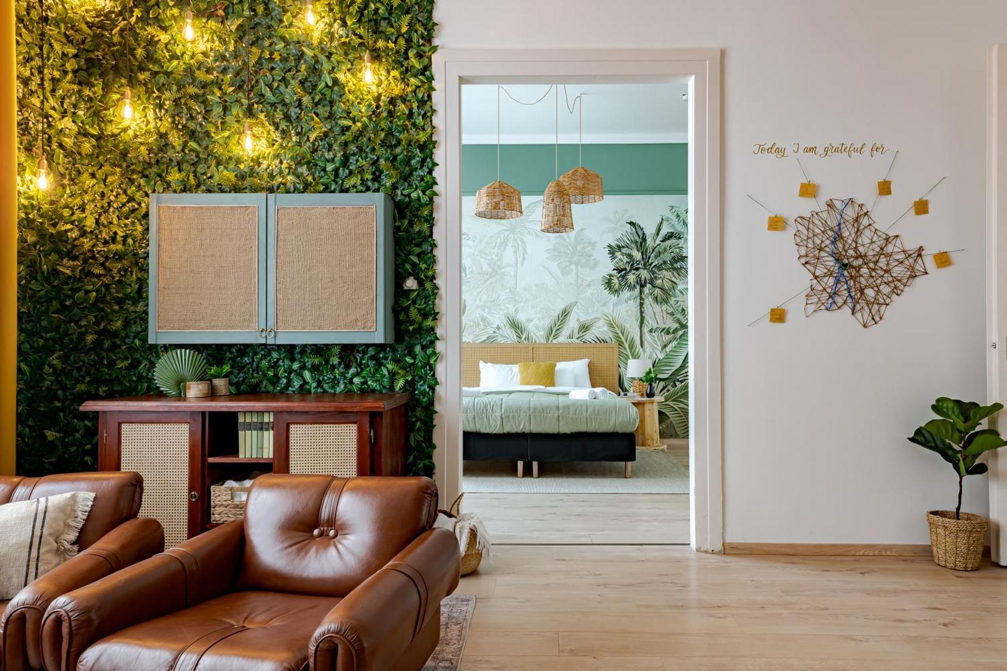 Jungle Aesthetics Downtown Apartman Aircon And Garage Parking Budapeste Exterior foto